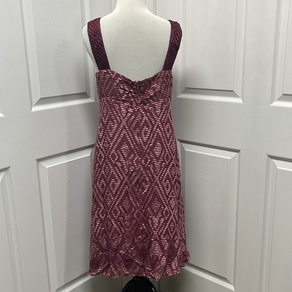Beth Bowley Sleeveless Lined Silk Dress Size 10 - Picture 3 of 13